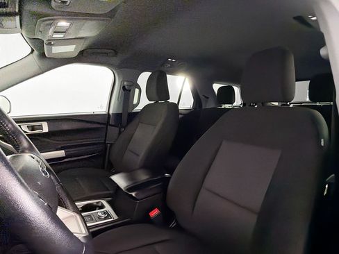 Used 2023 Ford Explorer XLT AWD/4WD image 22