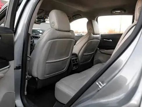 Used 2023 Cadillac XT4 Premium Luxury image 47