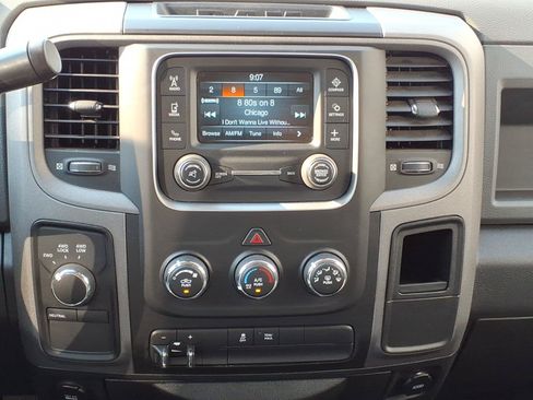 Used 2018 RAM 2500 Tradesman w/ Chrome Appearance Group AWD/4WD image 12