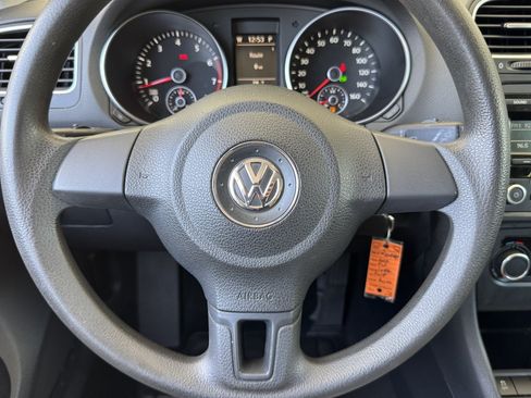 Used 2012 Volkswagen Golf 2-Door FWD image 10