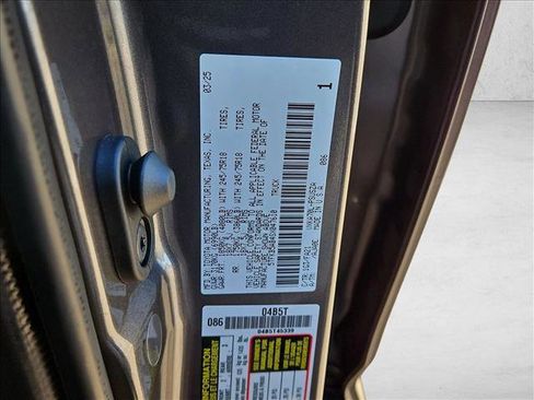 Used 2025 Toyota Tundra SR image 22