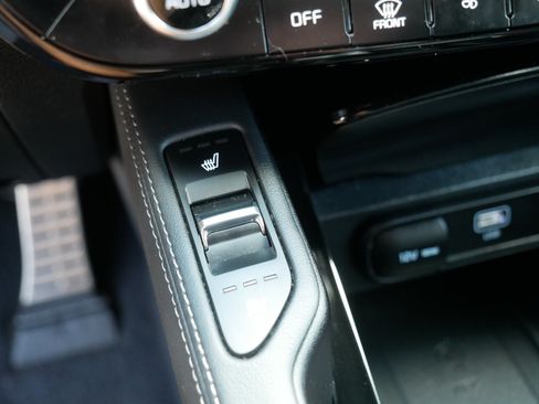 Certified 2025 Kia Telluride SX Prestige X-Line AWD/4WD image 33