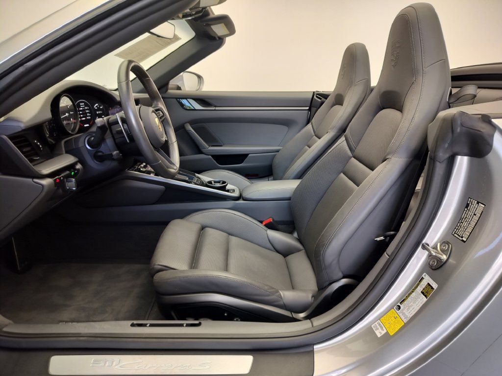 Certified 2020 Porsche 911 Carrera S RWD image 6