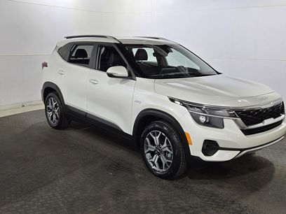 Used 2022 Kia Seltos EX