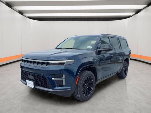 New 2026 Jeep Grand Wagoneer Limited AWD/4WD image 3