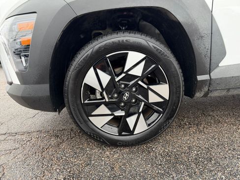 Used 2025 Hyundai Kona SEL image 30
