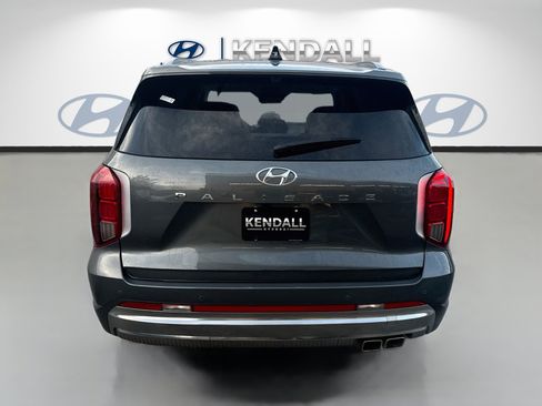 Used 2025 Hyundai Palisade Calligraphy FWD image 5