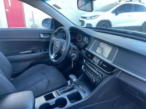 Used 2018 Kia Optima LX w/ Convenience Package image 9