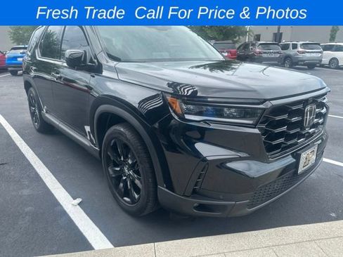 Used 2025 Honda Pilot Black Edition image 5