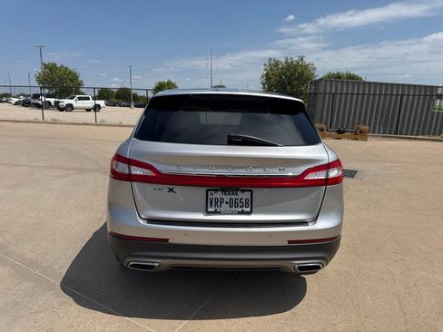 Used 2016 Lincoln MKX Black Label w/ Technology Package FWD image 4