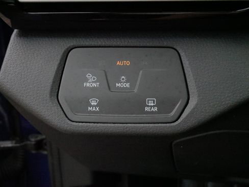 Used 2021 Volkswagen ID.4 Pro S RWD image 26