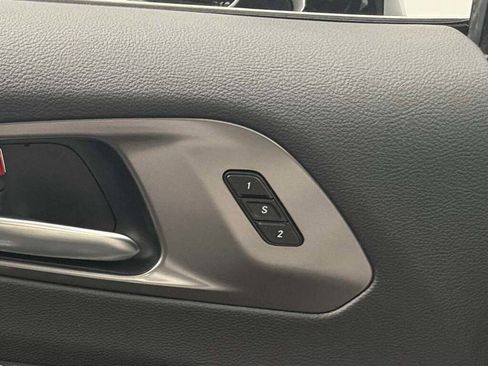 New 2026 Chrysler Pacifica Select image 38