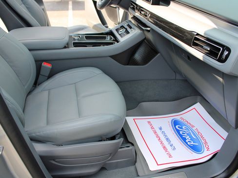 Used 2021 Lincoln Aviator Reserve w/ Equipment Group 201A image 15