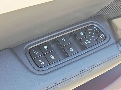 New 2026 Porsche Cayenne Coupe image 26