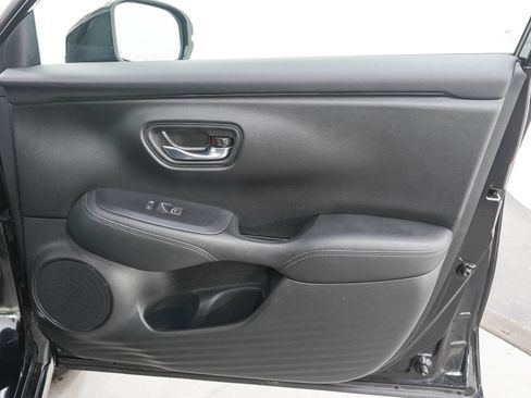 Used 2024 Honda HR-V EX-L image 11