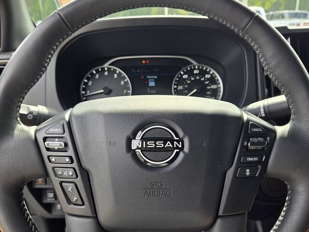 Used 2026 Nissan Frontier SV w/ SV Convenience Package RWD image 25