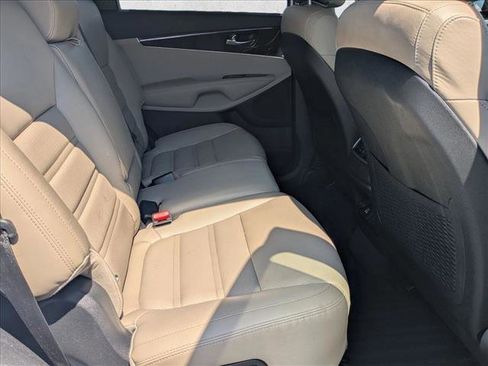 Used 2017 Kia Sorento EX w/ EX Advanced Touring Package FWD image 20