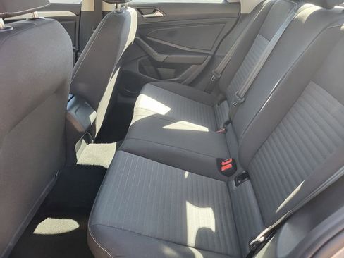 Used 2025 Volkswagen Jetta S image 27