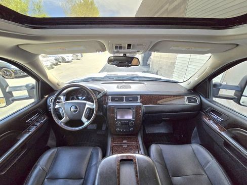 Used 2013 GMC Sierra 3500 Denali image 28