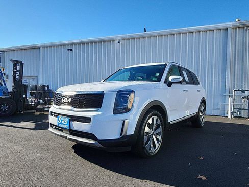 Used 2022 Kia Telluride S image 1