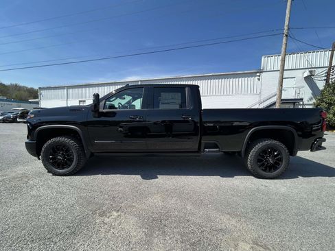 New 2026 Chevrolet Silverado 2500 High Country w/ High Country Premium Package AWD/4WD image 6