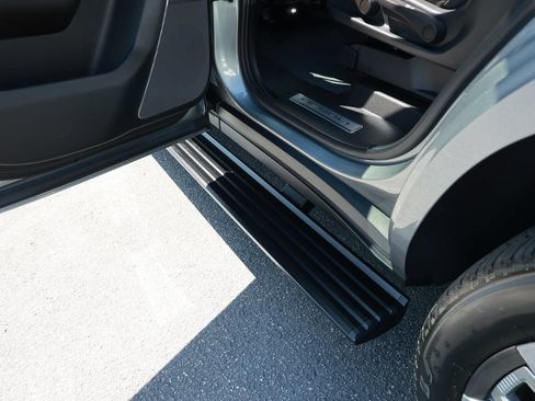 Used 2023 GMC Yukon Denali Ultimate AWD/4WD image 16