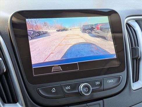 Used 2023 Chevrolet Malibu LT image 14