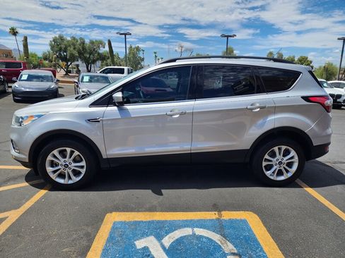 Used 2017 Ford Escape SE w/ Equipment Group 201A AWD/4WD image 6