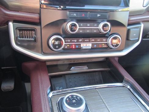 Used 2024 Ford Expedition Max Limited image 22