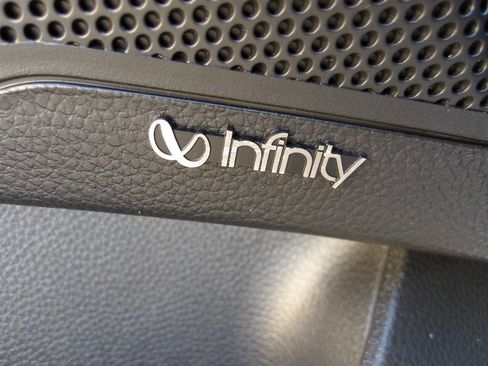 Used 2015 Hyundai Azera FWD image 16