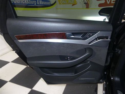 Used 2013 Audi A8 3.0T AWD/4WD image 23