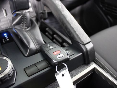 Used 2024 Toyota Tacoma TRD Sport RWD image 20