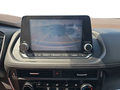 Used 2021 Nissan Rogue S AWD/4WD image 19