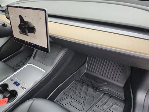 Used 2022 Tesla Model 3 Long Range image 28