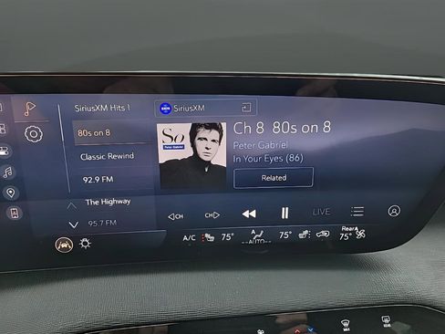 Used 2025 Buick Enclave Preferred image 27