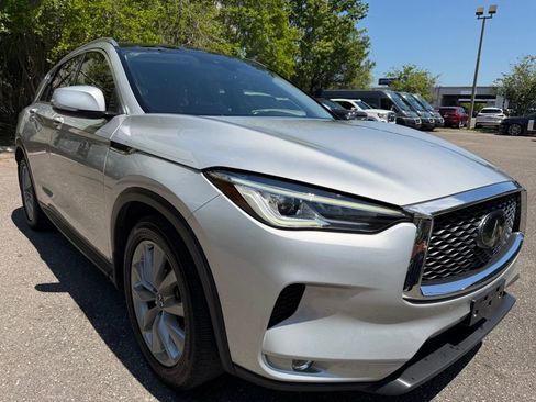 Used 2021 INFINITI QX50 Luxe image 2