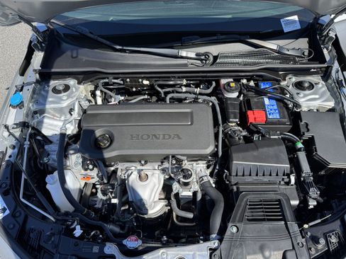 Certified 2025 Honda Civic Sport image 33
