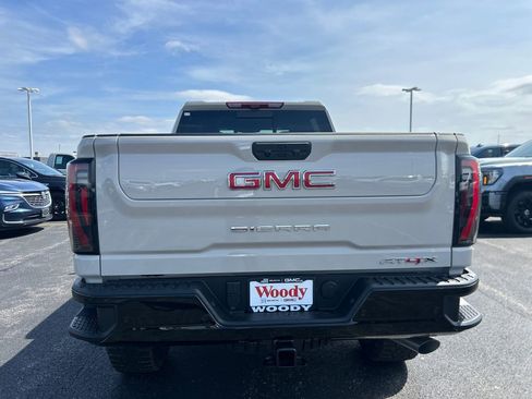 New 2026 GMC Sierra 2500 AT4X AWD/4WD image 8