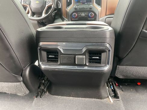 Used 2022 Chevrolet Silverado 1500 High Country w/ Z71 Off-Road Package AWD/4WD image 27