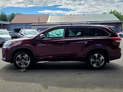 Used 2017 Toyota Highlander Limited Platinum AWD/4WD image 5