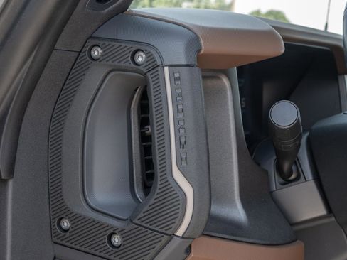 Used 2024 Ford Bronco Outer Banks AWD/4WD image 23