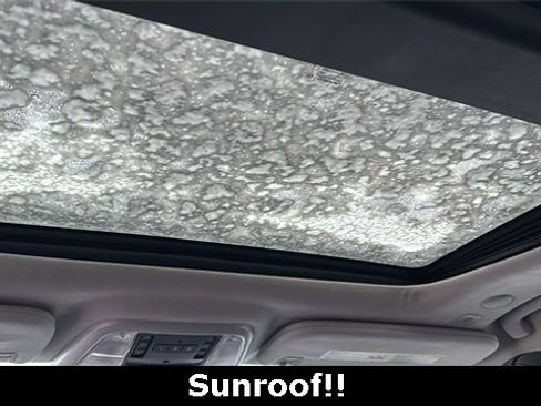 Used 2018 Jeep Grand Cherokee Summit image 5