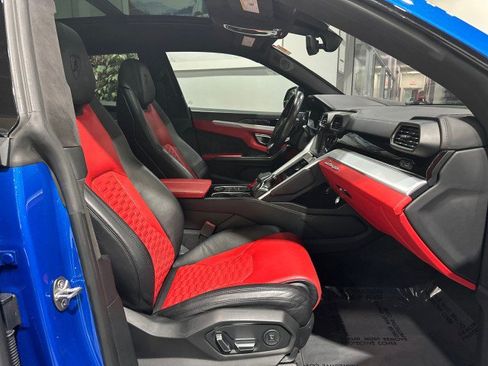 Used 2019 Lamborghini Urus AWD/4WD image 62