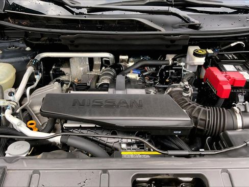 Used 2024 Nissan Rogue S FWD image 30