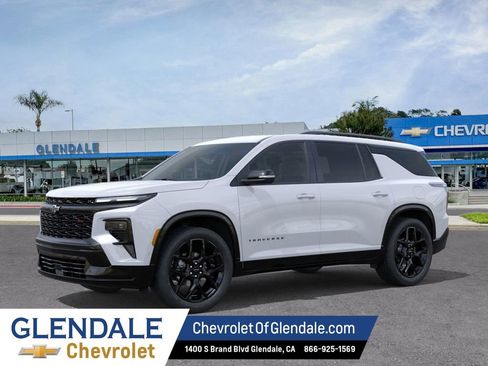 New 2026 Chevrolet Traverse RS w/ LPO, Floor Liner Package image 2