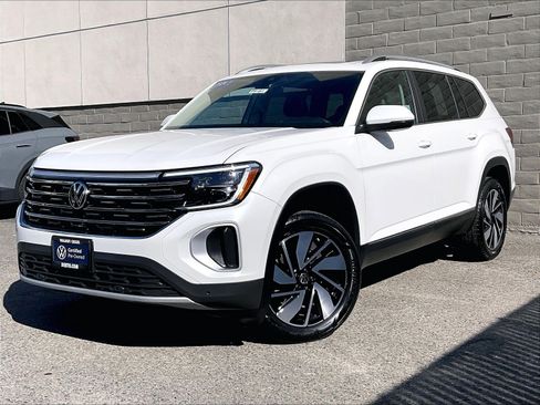 Certified 2024 Volkswagen Atlas SEL AWD/4WD image 12