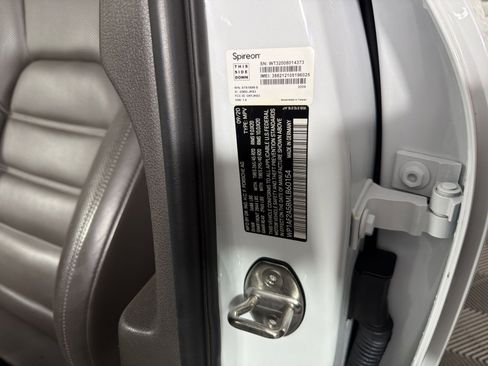 Used 2021 Porsche Macan Turbo image 29