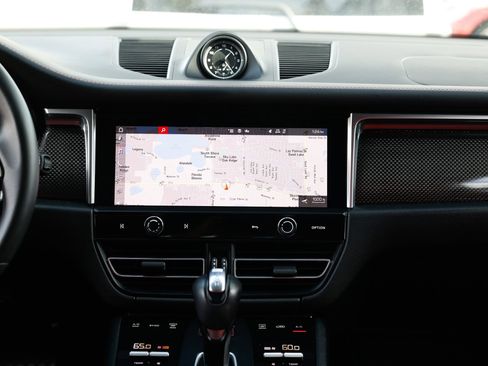 Used 2023 Porsche Macan GTS image 40