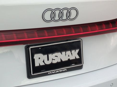 Used 2025 Audi A5 2.0T Premium Plus w/ Premium Plus AWD/4WD image 19