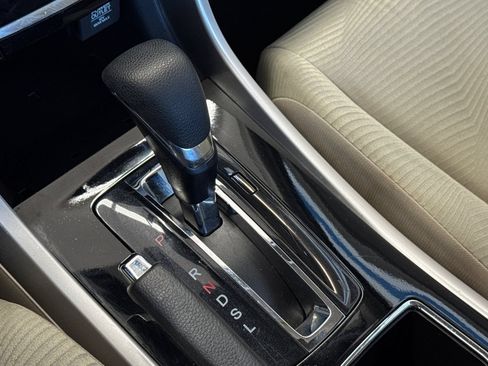 Used 2016 Honda Accord LX image 20